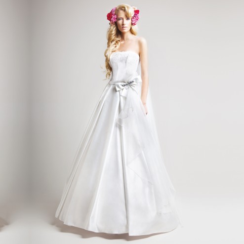 Loys Свадебное платье от Le Rina Fashion Studio